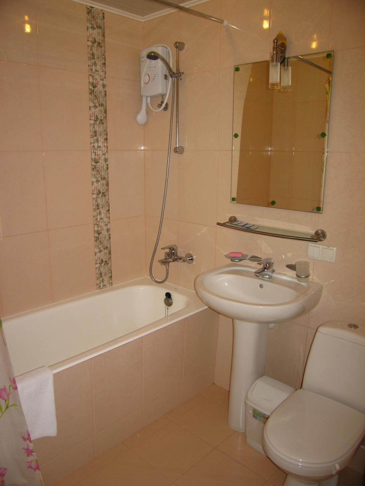 Hotel Service Predslava On Antonovicha Street 基輔 外观 照片