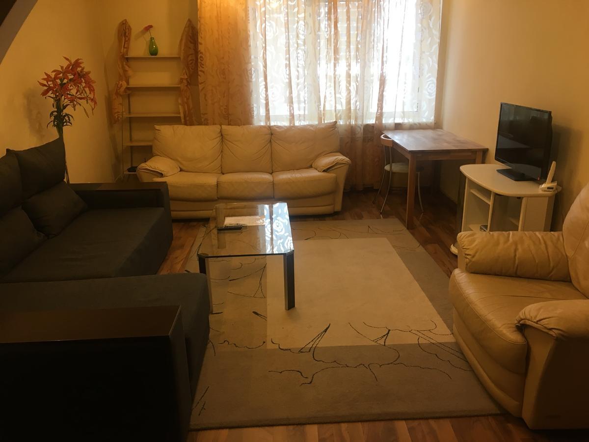 Hotel Service Predslava On Antonovicha Street 基輔 外观 照片