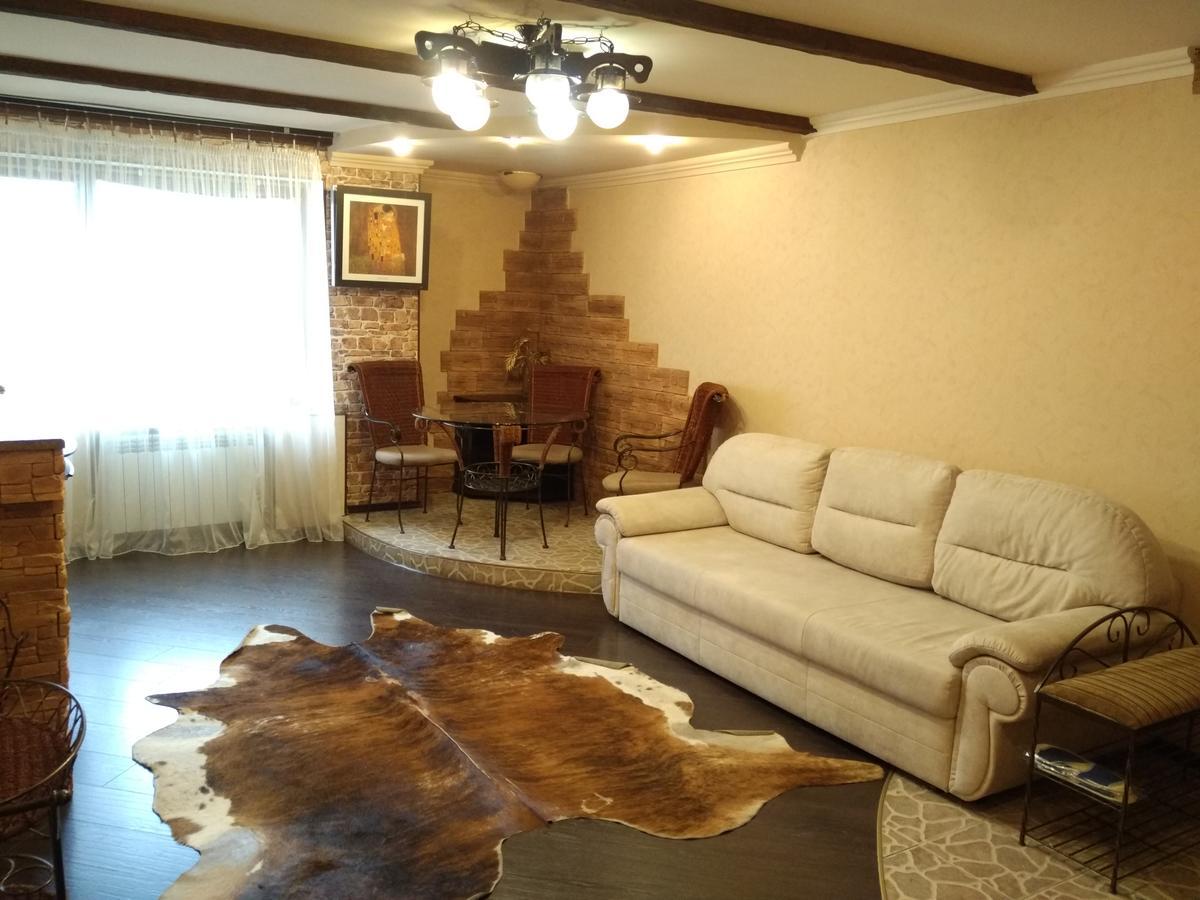 Hotel Service Predslava On Antonovicha Street 基輔 外观 照片