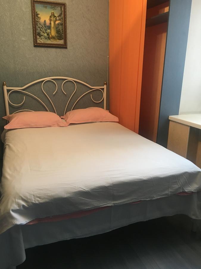 Hotel Service Predslava On Antonovicha Street 基輔 外观 照片